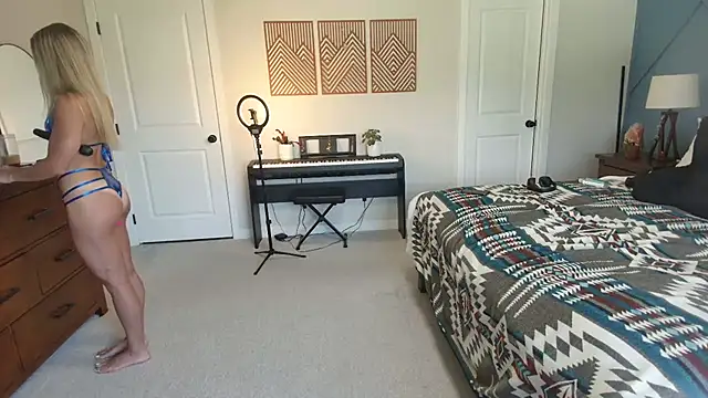 xxyourgirlblair webcam