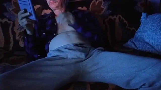 cumloverboyxx69