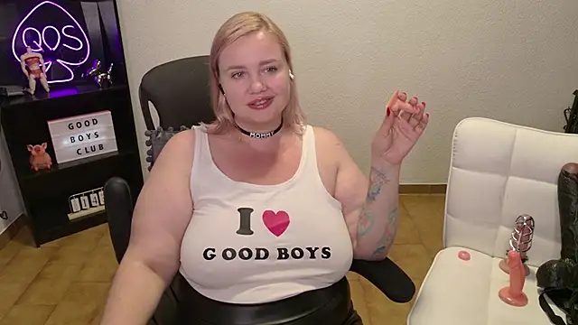 MargotGrey webcam
