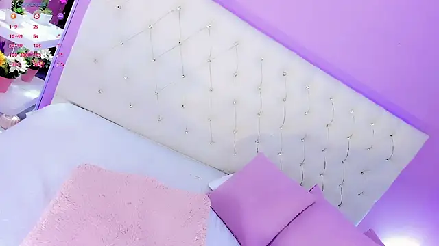 Nauthy_girl webcam