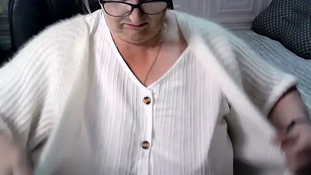 LolkaAlyss webcam