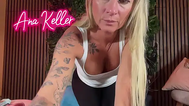 Ana_keller_off webcam