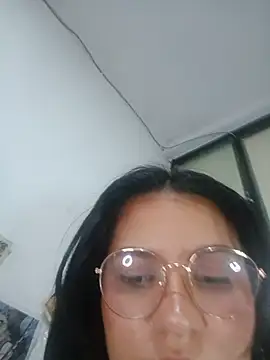 gigiqueen_18 webcam