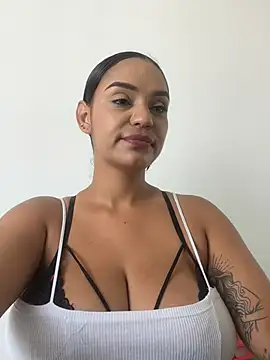 Sara-77 webcam
