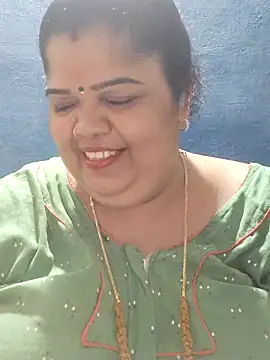 tamilthanushri webcam