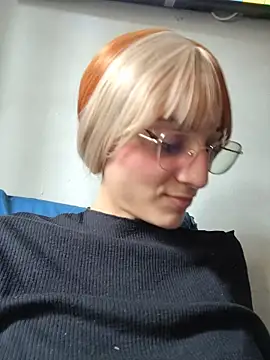 Dani-peggin webcam