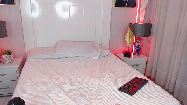 hidden webcam Ivyy Crystal