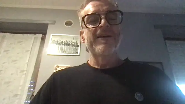 Axl_hot webcam