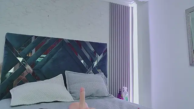 AmyTorres_ webcam