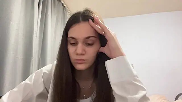 MaryRaven webcam