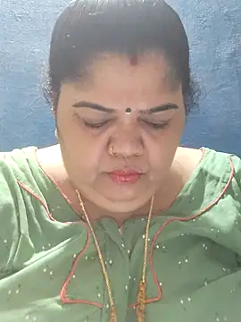 tamilthanushri webcam