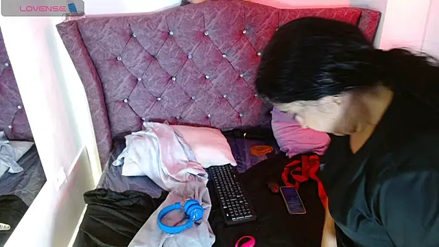 Iris_bloom69 webcam