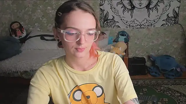 Cutie_Adelia webcam