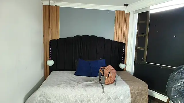 LiaMonroee_ webcam