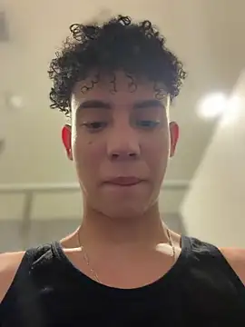 yoursexyjose webcam