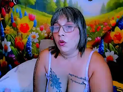 indianroxy webcam