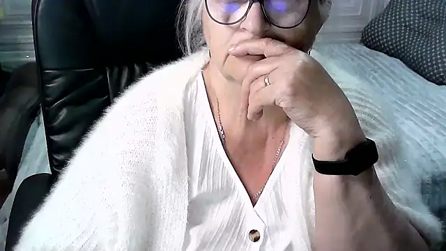 LolkaAlyss webcam