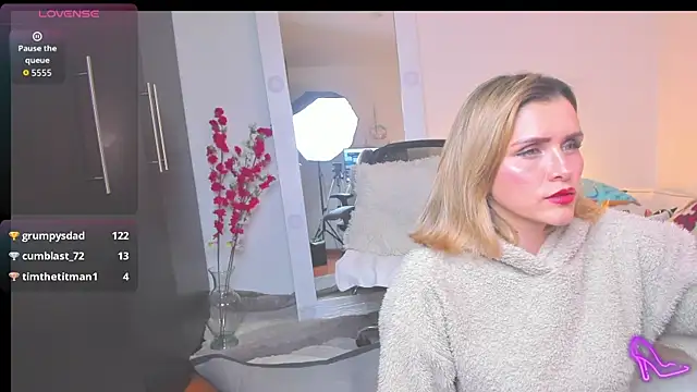 SharonVelvet webcam