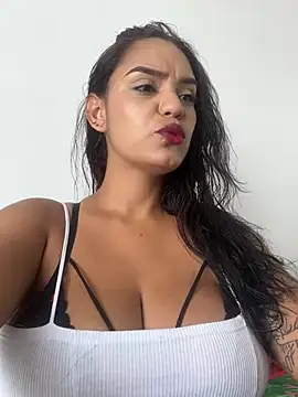 Sara-77 webcam
