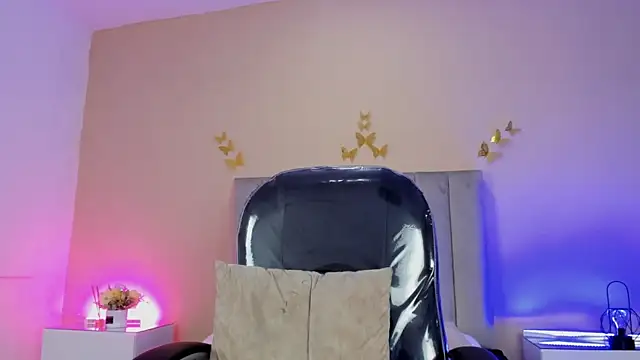 Nascary_Fox webcam