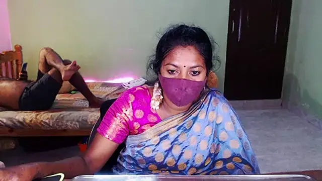 HotGulabi webcam
