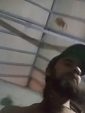 hairy_mannn webcam