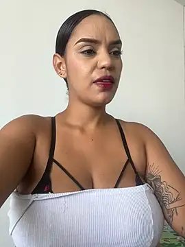 Sara-77 webcam
