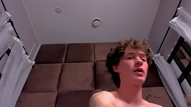 lukesweet (M young) - play with cock close up