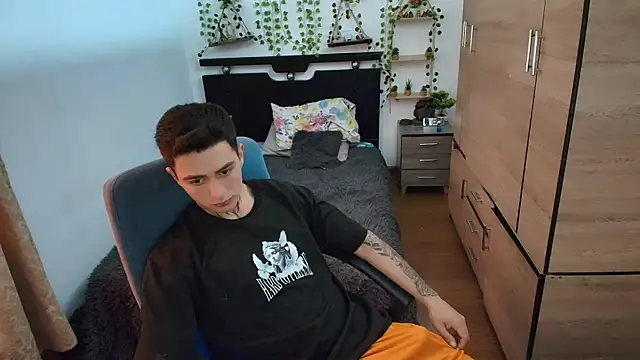 santii_ss (M young) - show cum !!!!!!!!!!!!!!!!!!!!!!!!!!
