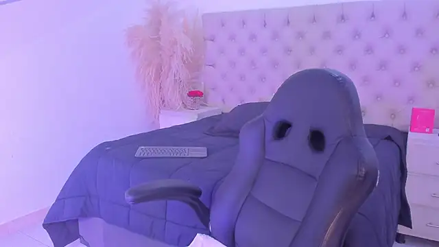 Modella: CleoFoxx_