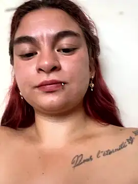 MiaLujan_ webcam