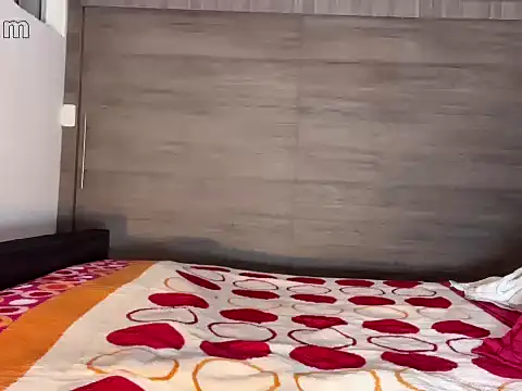 strongManLatino webcam