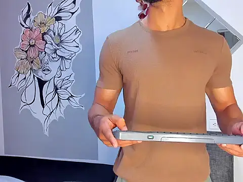 Nolan_joness webcam