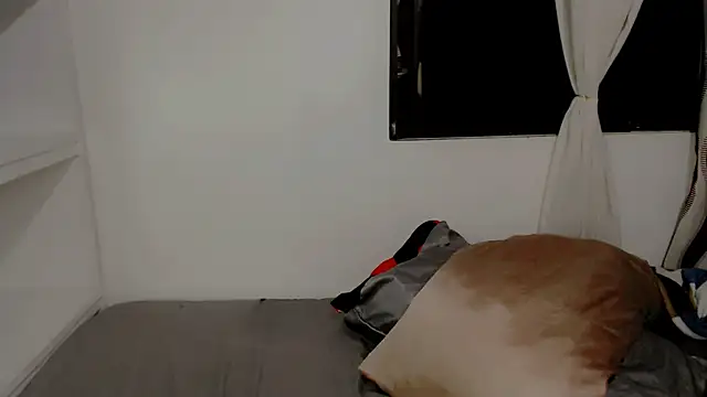 Ella_cummers webcam