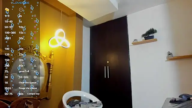 EllieTrinket_ webcam