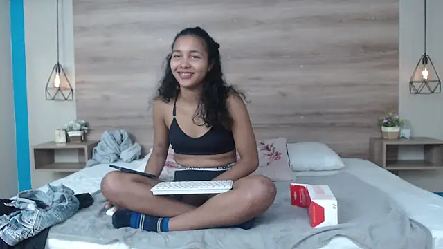 Lili_Lavander webcam