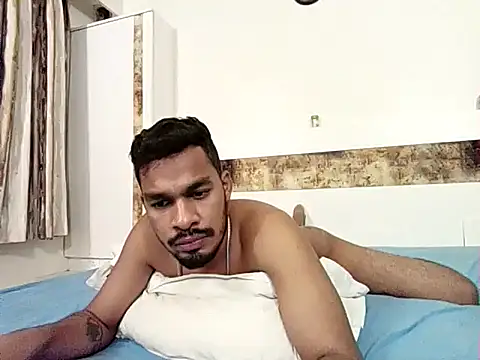 Desihotboy990 webcam