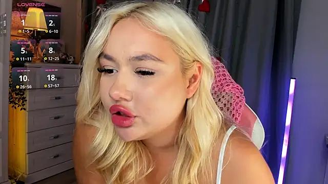 _Loneve__ webcam
