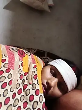 Cm_pooja webcam