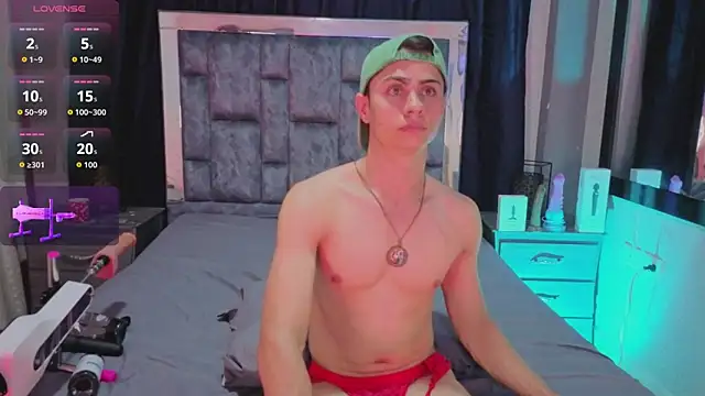 LeoMonnroe webcam