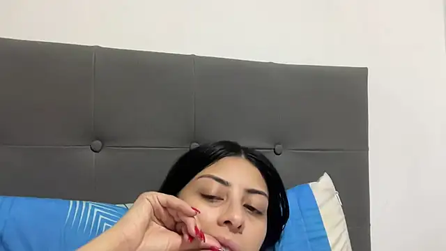 AbrilSantosxo webcam