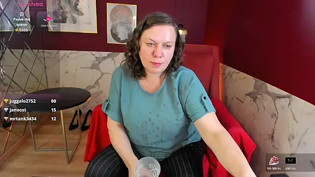 KellyPerfection webcam