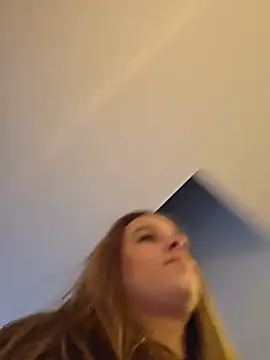 Luna_Lynn webcam