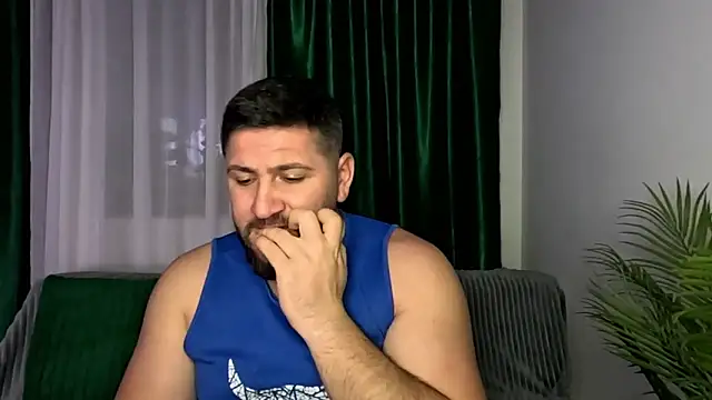Gold_Alpha_Boy webcam