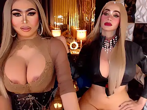 MonstrousCockDiva webcam