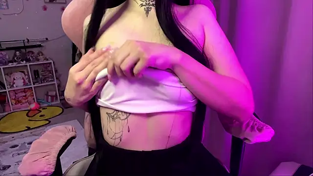 Live sex cam di ToxiraLuneX