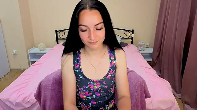 Yr_Shy_Bae webcam