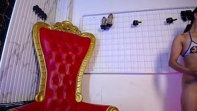 Aiiko_Domme webcam