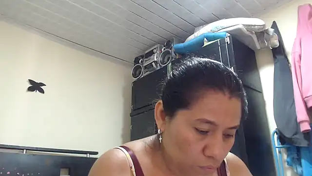 adrixxx38 webcam