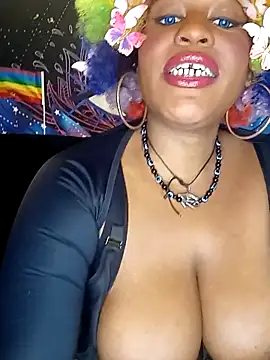 AmazonianMistress webcam